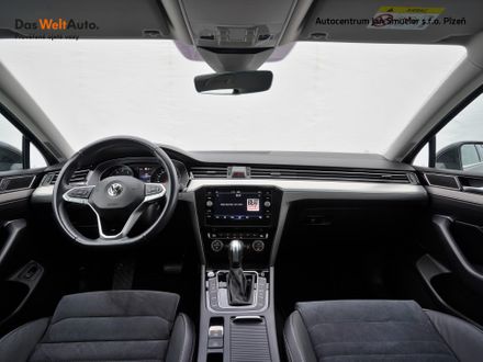 VW Passat 1.5 TSI / 110 kW Elegance DSG